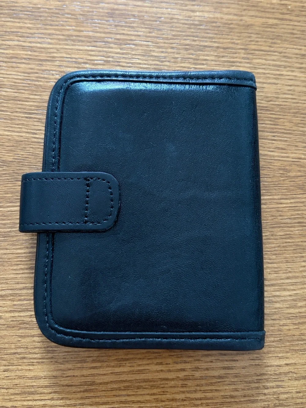 Rare Vintage Coach Black Leather Bifold Wallet Tab Closure Pocket Wallet